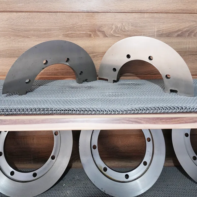 Paano i-install ang conveyor belt longitudinal cutting combination blade?