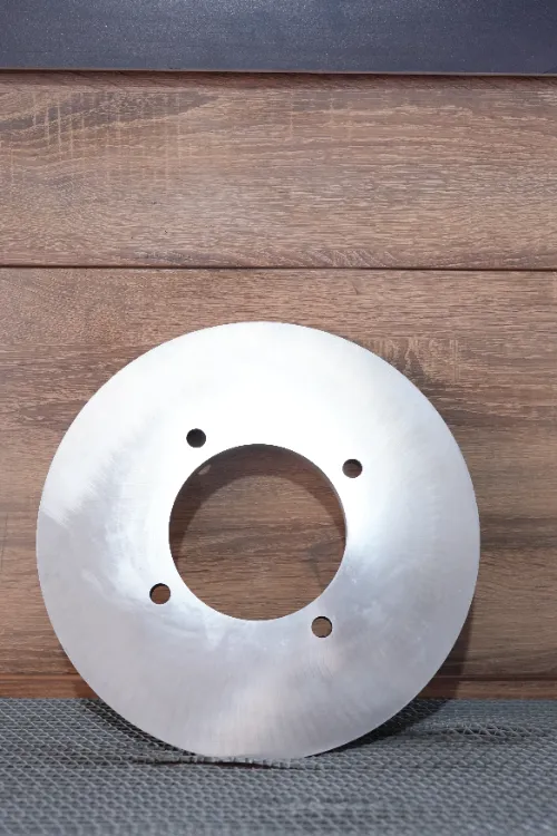 Hindi maaaring tumaas ang kapasidad ng produksyon ng recycled na goma, kaya paano ka pipili ng 390mm heavy-duty large-slant blade upang palakasin ang kahusayan sa pagsira ng goma?